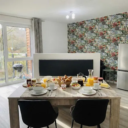 Apartment Waldsee - Sauna Whirlpool & Balkon *