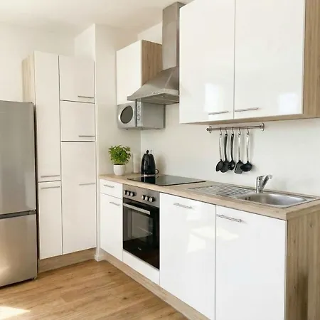 Waldsee - Sauna Whirlpool & Balkon